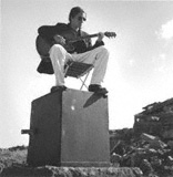 Calle with guitar